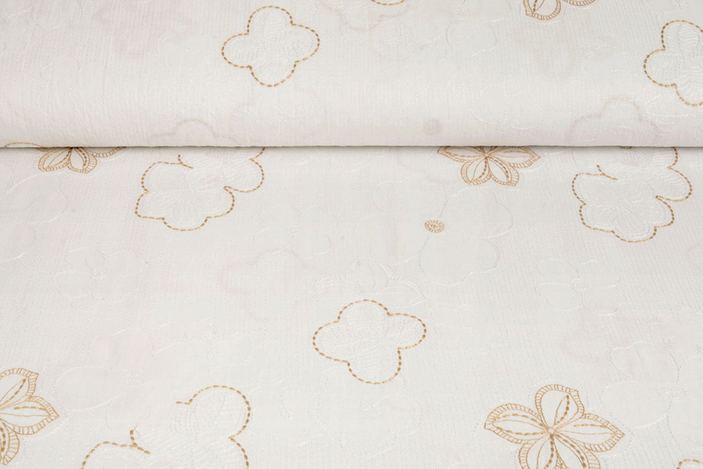 Embroidered cotton fabric - flowers 110 g/m²