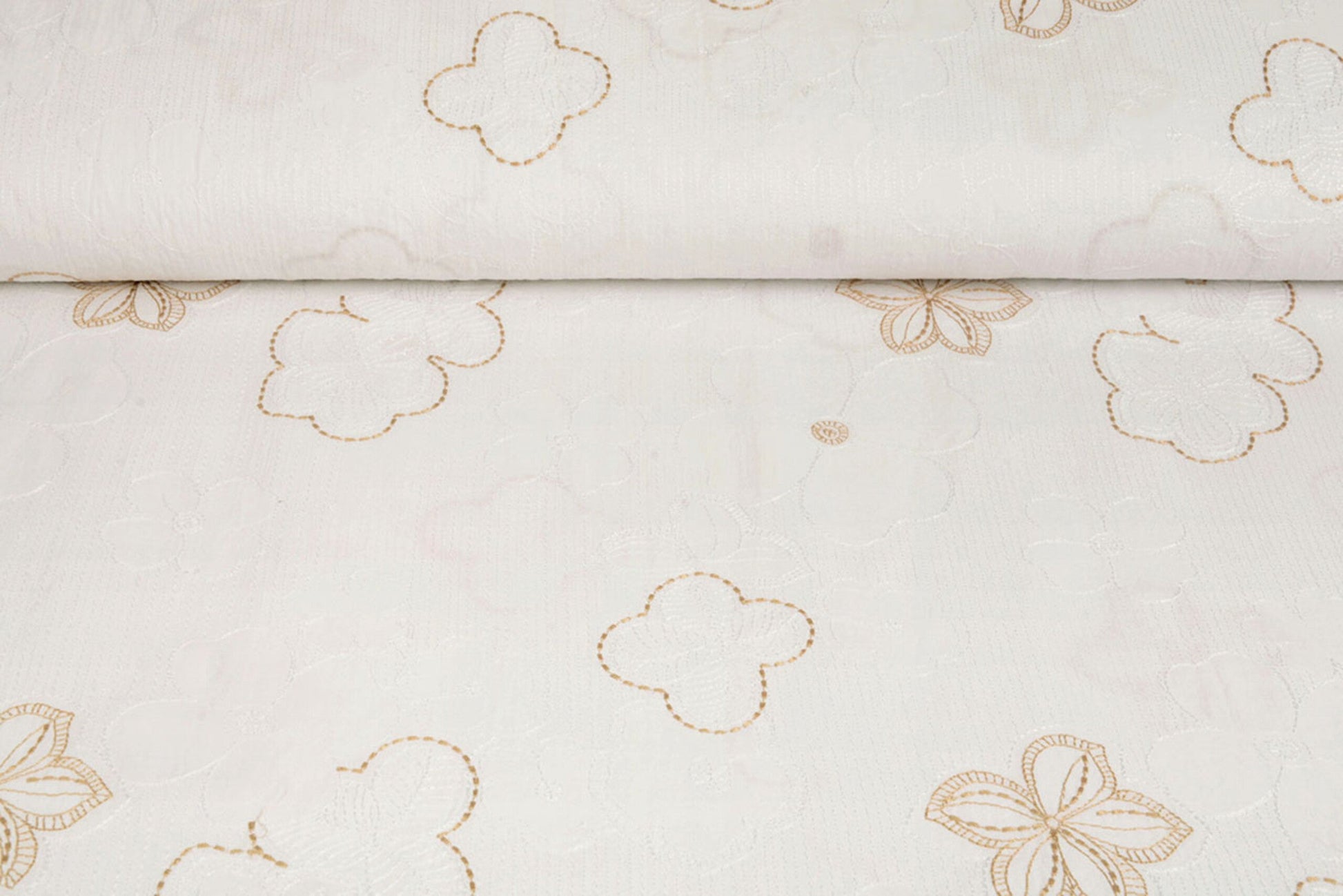 Embroidered cotton fabric - flowers 110 g/m²