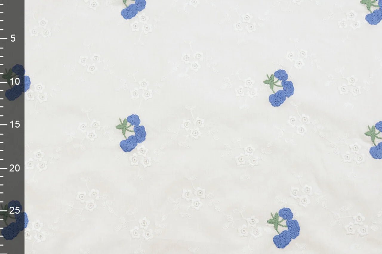 Embroidered cotton fabric - blue flowers 110 g/m²