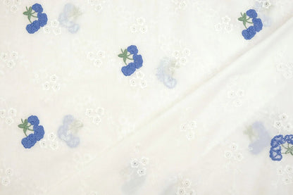 Embroidered cotton fabric - blue flowers 110 g/m²