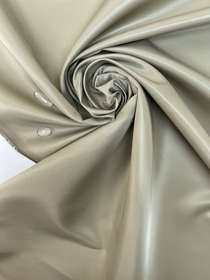Image of Japanese satin twill fabric – grey | 100% polyamide | 200 g/m² | 125 cm – available at Charlotte's Fabrics