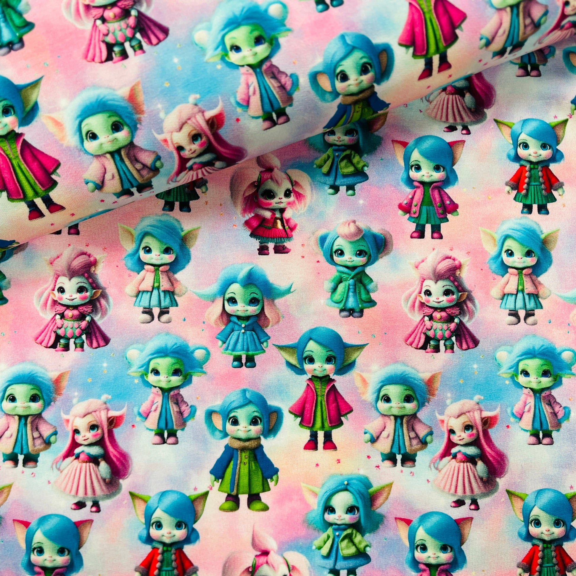 Cotton loopback knit - troll girls 250 g/m²