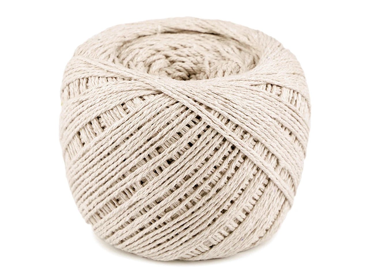 Image with cotton macramé cord 2–2.5 mm|available in various shades – available at Charlotte's Fabrics