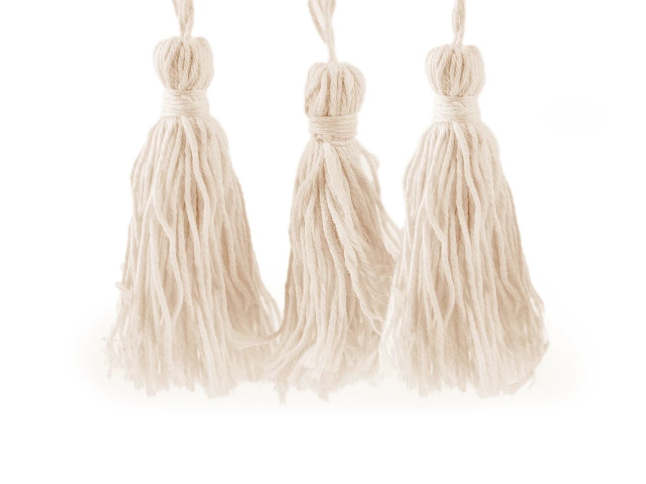Image of a cotton tassel 12.5 cm (tassel) – available at Charlotte's Fabrics
