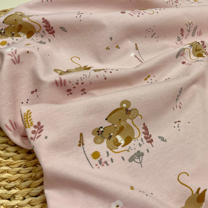 Cotton knit fabric - little mice on a soft pink background 220 g/m²