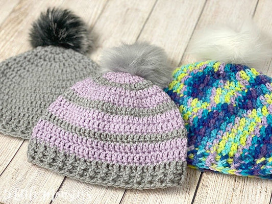 Faux fur pom-pom with loop Ø11 cm - powder pink