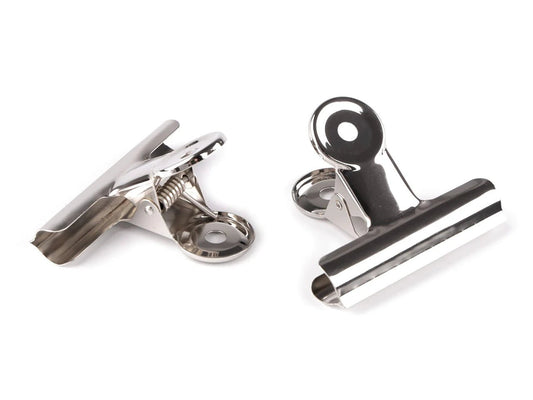 Image of metal fabric clips with a strong spring, 7.5 cm, set of 6 pcs – available at Šarlotes audumi