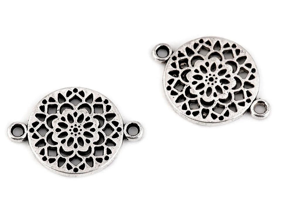 alt
Image with metal pendant – Butterfly, Mandala, Heart, Tree of Life – available at Šarlotes audumi