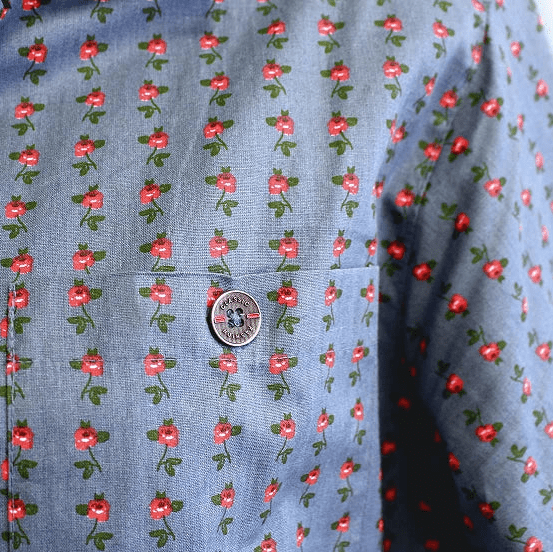 alt
Image with Metal button “Classic” - 16.5 or 20.3 mm – available at Charlotte Fabrics