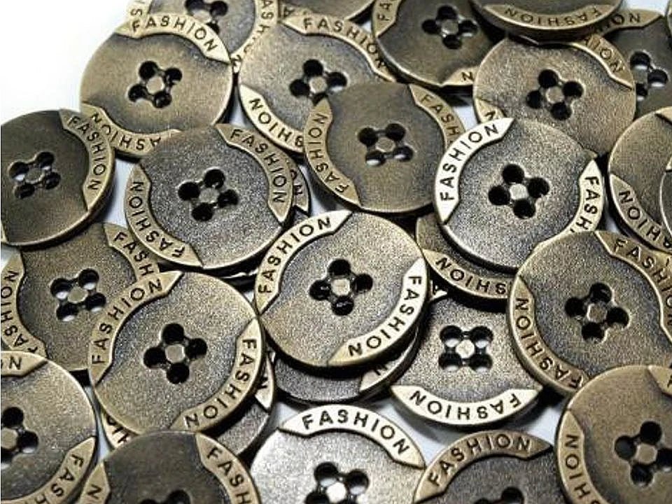 Metalowe guziki 20 mm - moda