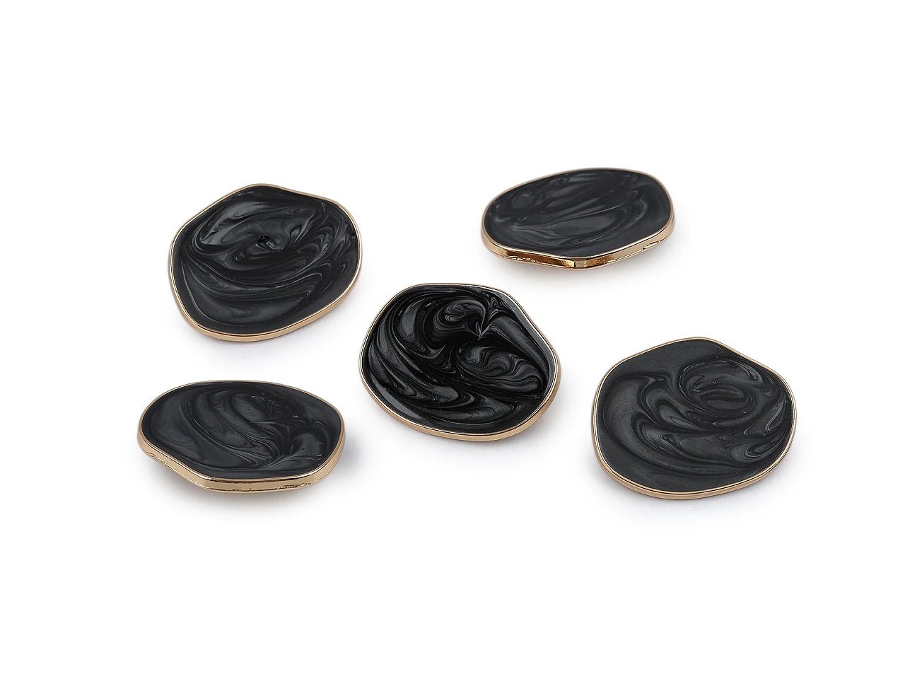 Image of metal shank buttons – available at Šarlotes audumi