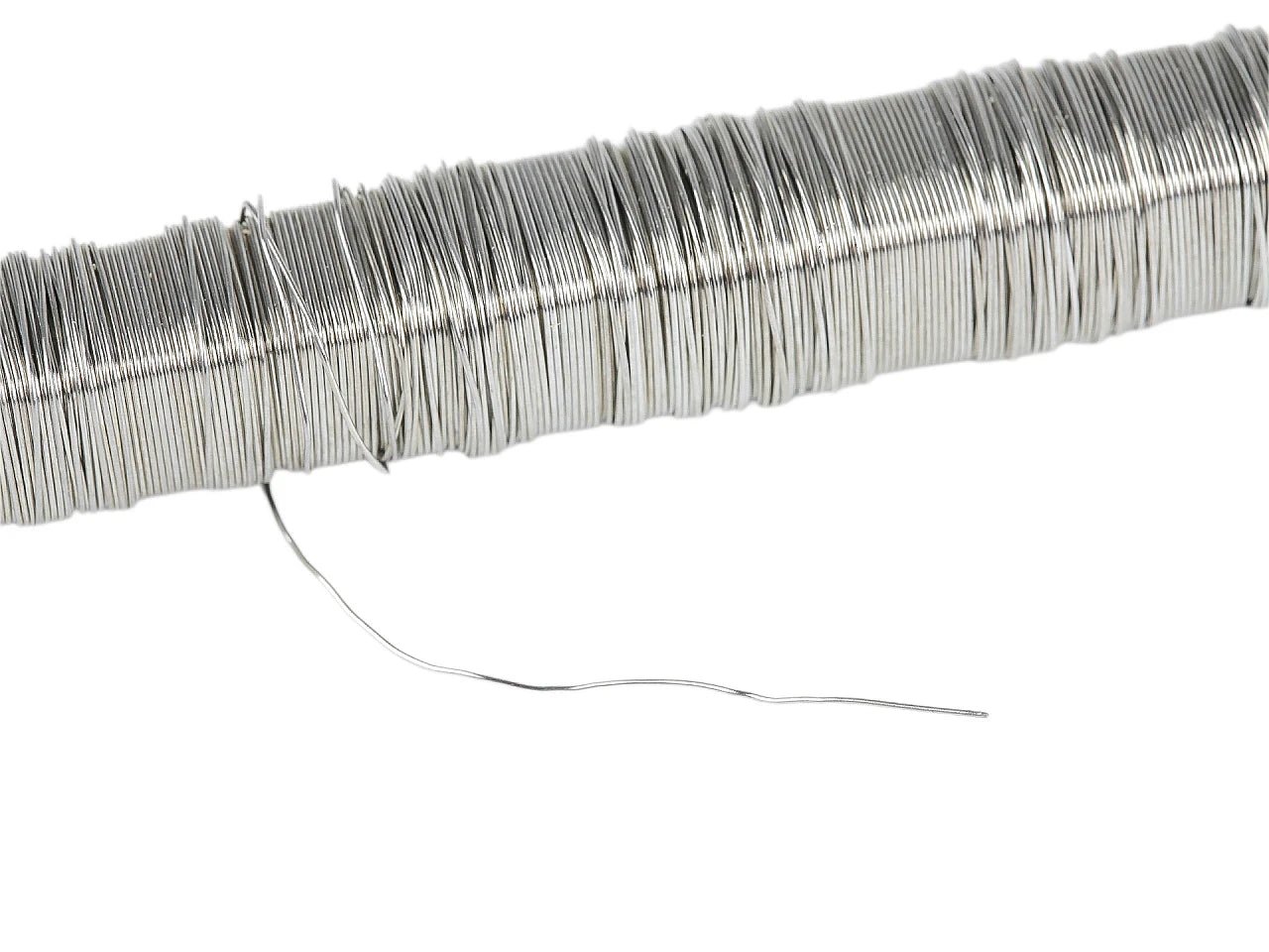 alt
Image with metal wire Ø0.4 mm – 30 g – available at Charlotte’s Fabrics