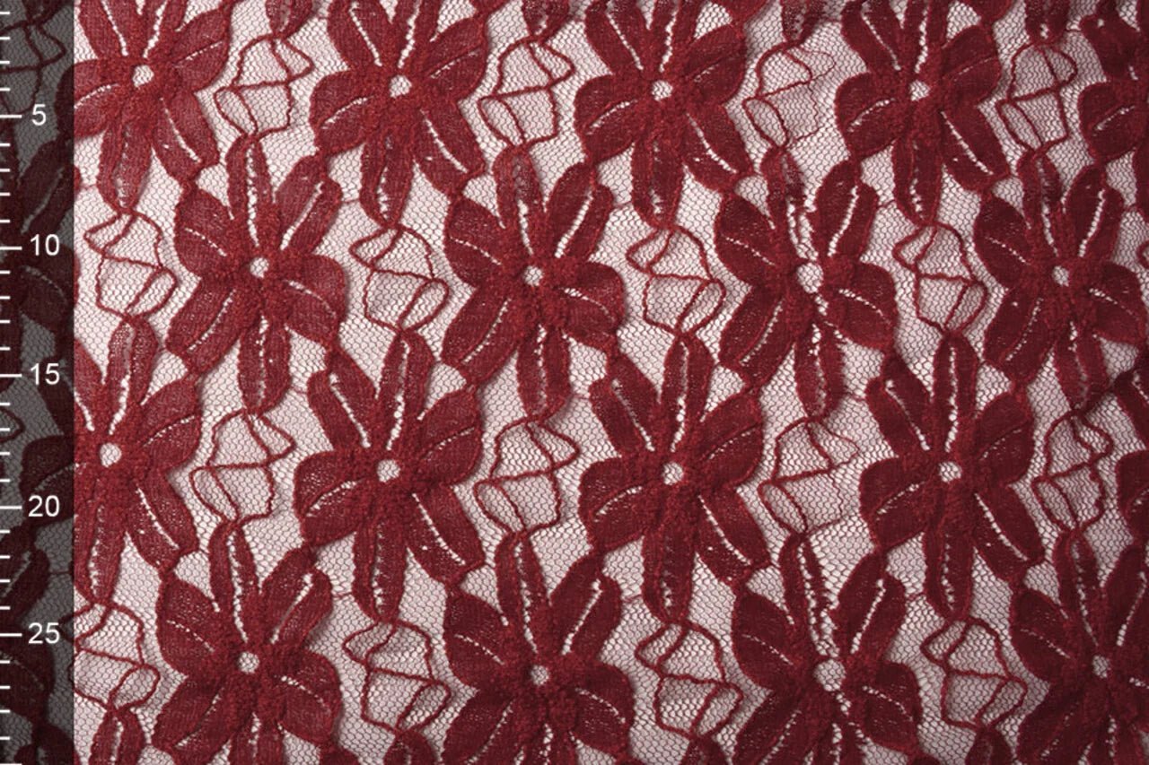 Attēls ar Mežģīņu audums - bordo 120 g/m² – pieejams Šarlotes audumi
