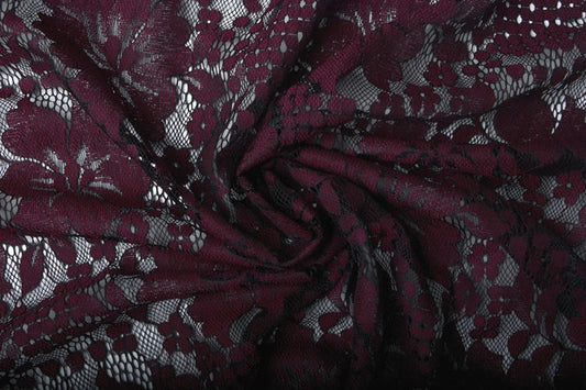 alt
Image with lace fabric - dark red flowers 110 g/m² – available at Šarlotes audumi