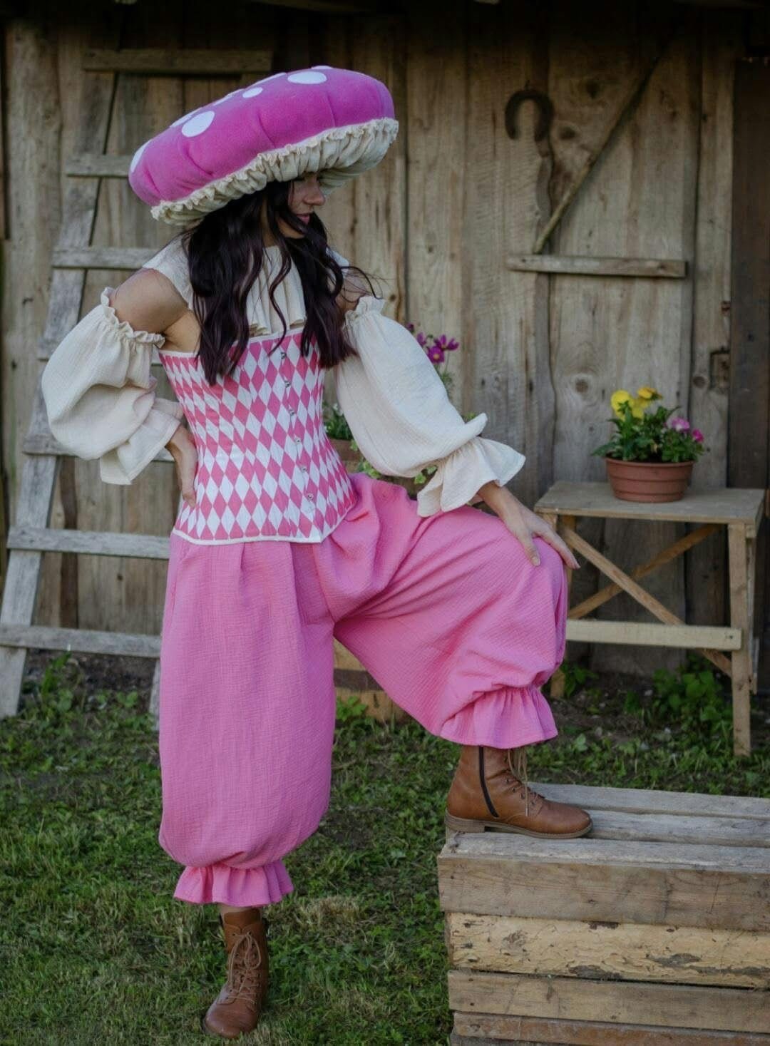 Image of Muslin - Barbie pink 125 g/m² – available at Šarlotes audumi