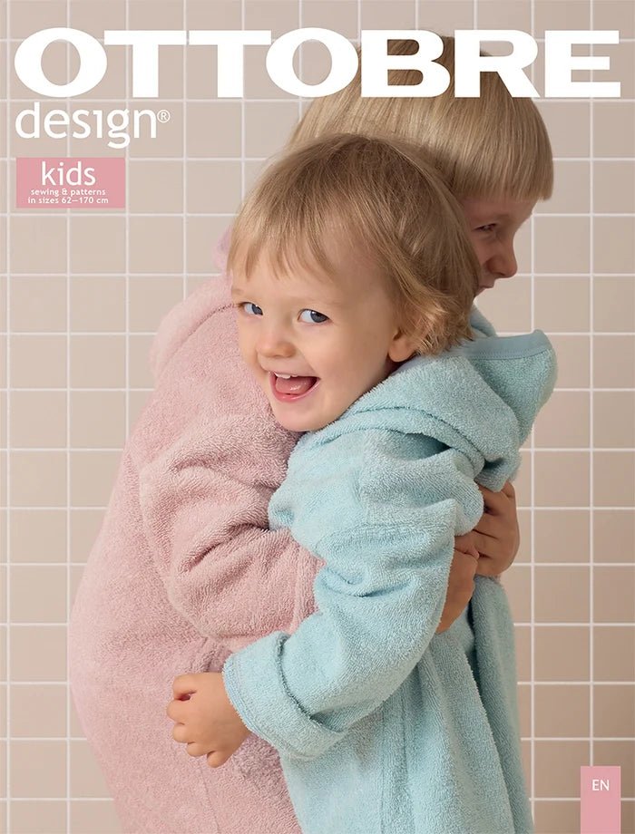 Zdjęcie magazynu wykrojów odzieży dziecięcej OTTOBRE design Kids 6/2022 w języku angielskim – dostępnego online w Charlotte Tkaniny