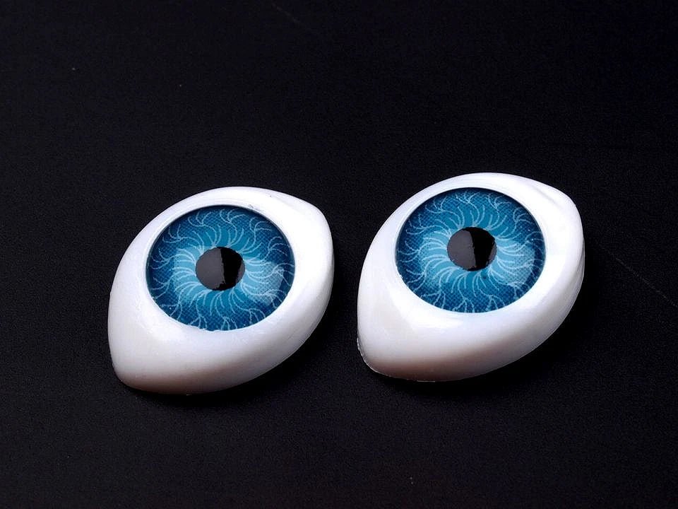 Image with oval plastic eyes 12x17 mm – available at Šarlotes audumi
