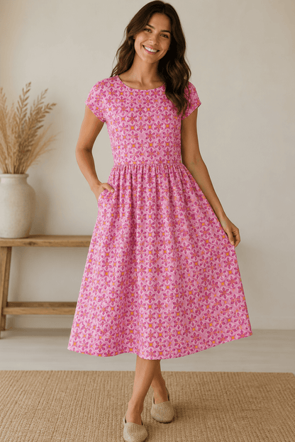 Attēls ar Premium kokvilnas audums-Retro ziedu mozaīka rozā toņos 130 g/m² – pieejams Šarlotes audumi
