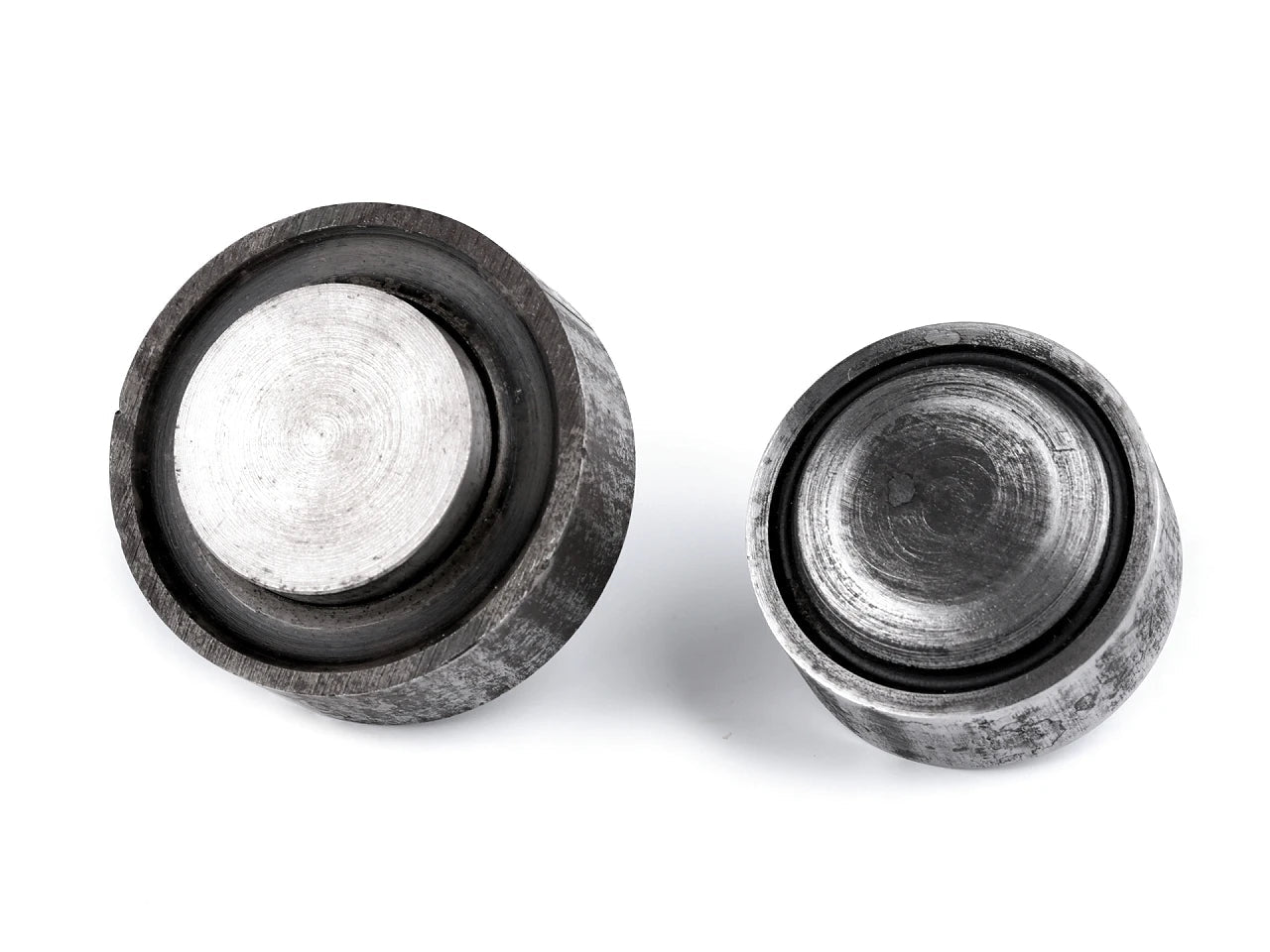 alt
Image of press die for eyelets, grommets Ø35 mm – available at Šarlotes audumi