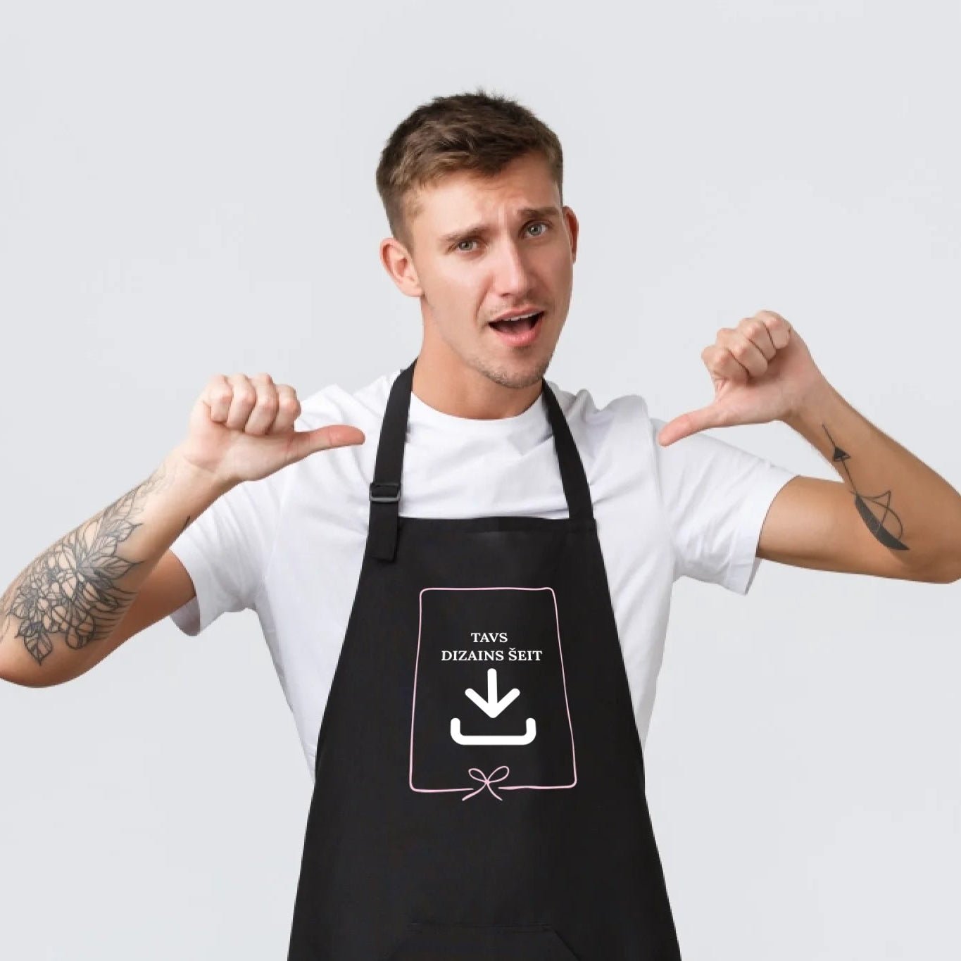Image of an apron with your print – available at Šarlotes audumi