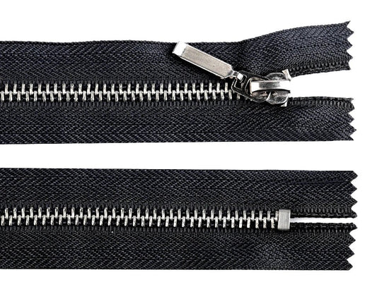 Closed metal zipper - black with silver