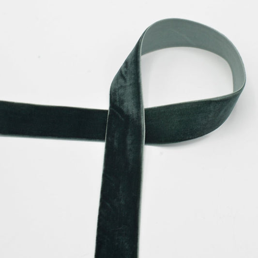 Velvet ribbon 25 mm - cool green