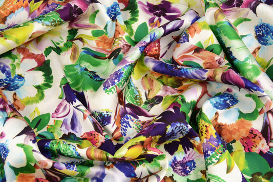 Satin with elastane - English garden flowers 80 g/m²