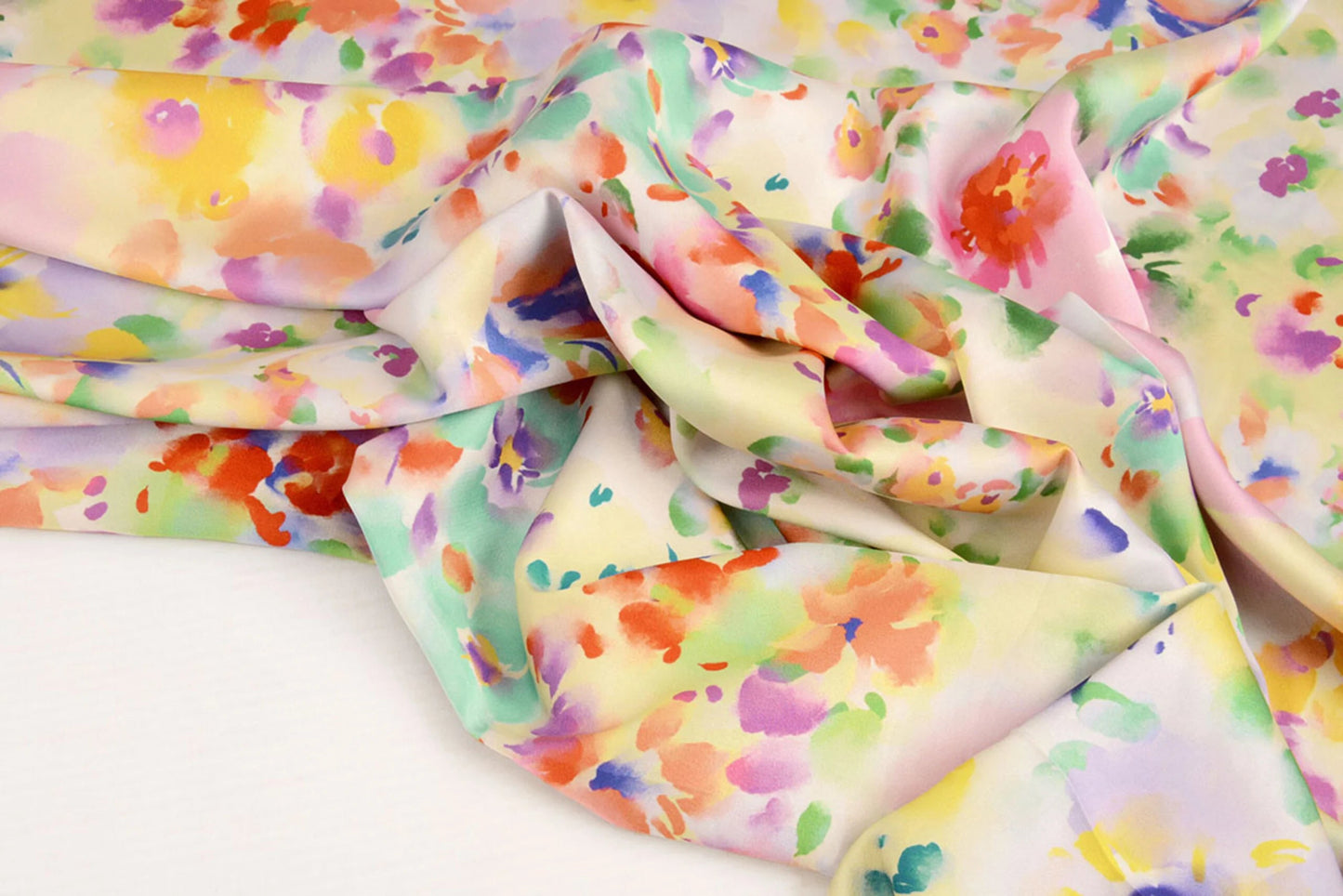 Satin with elastane - spring-colour motif 80 g/m²