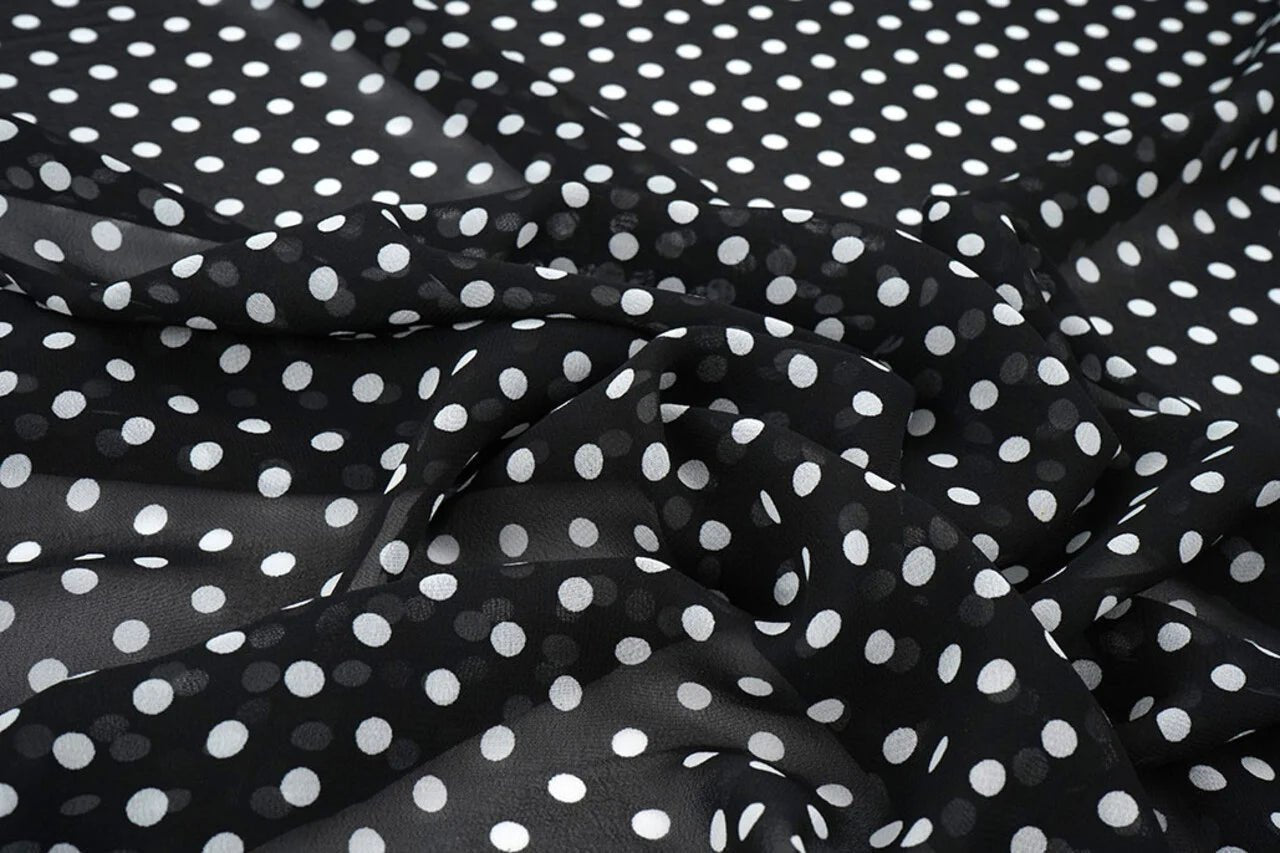 Chiffon - white polka dots on a black background | 150 cm | 65 g/m²