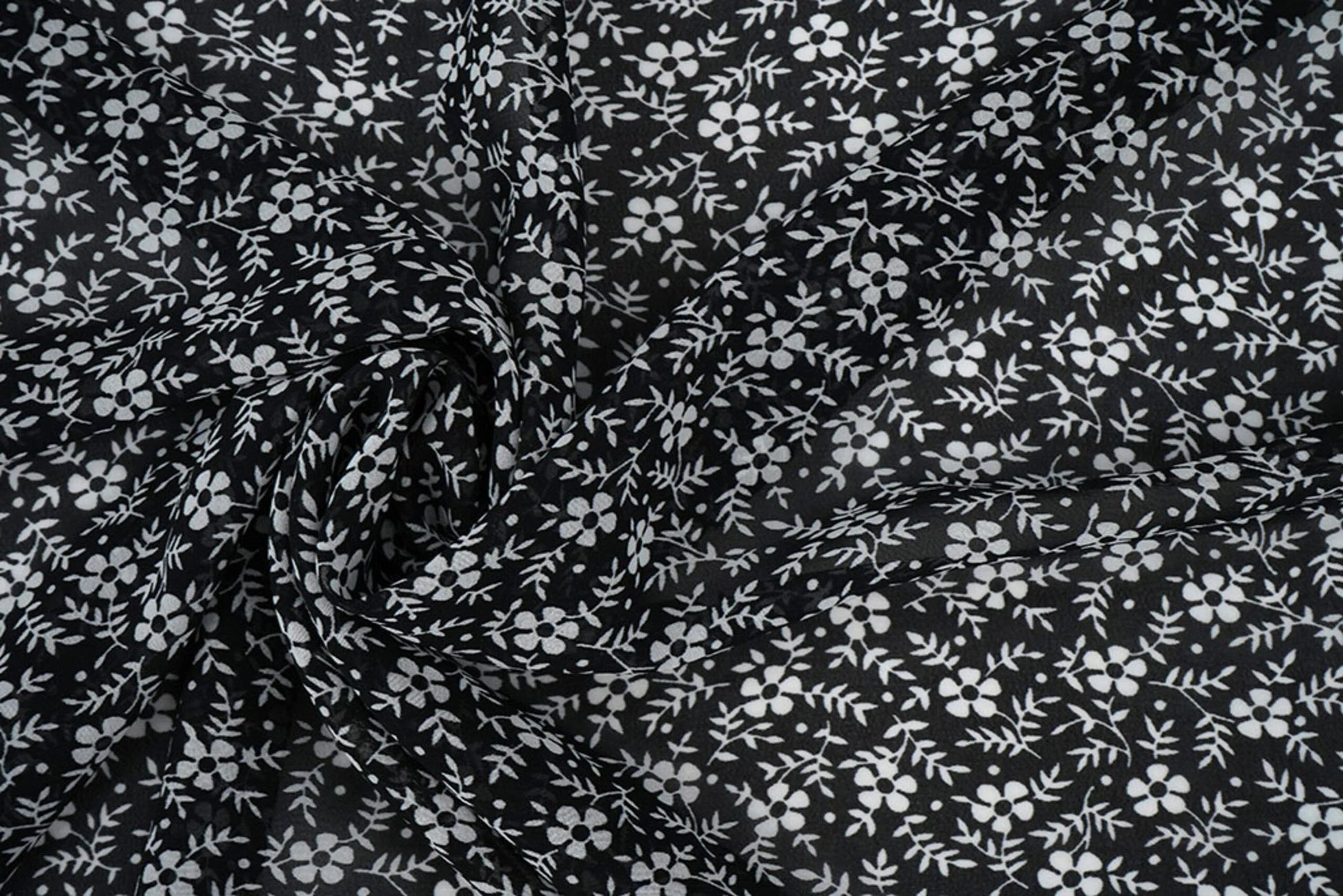 Chiffon - white flowers on a black background | 150 cm | 65 g/m²