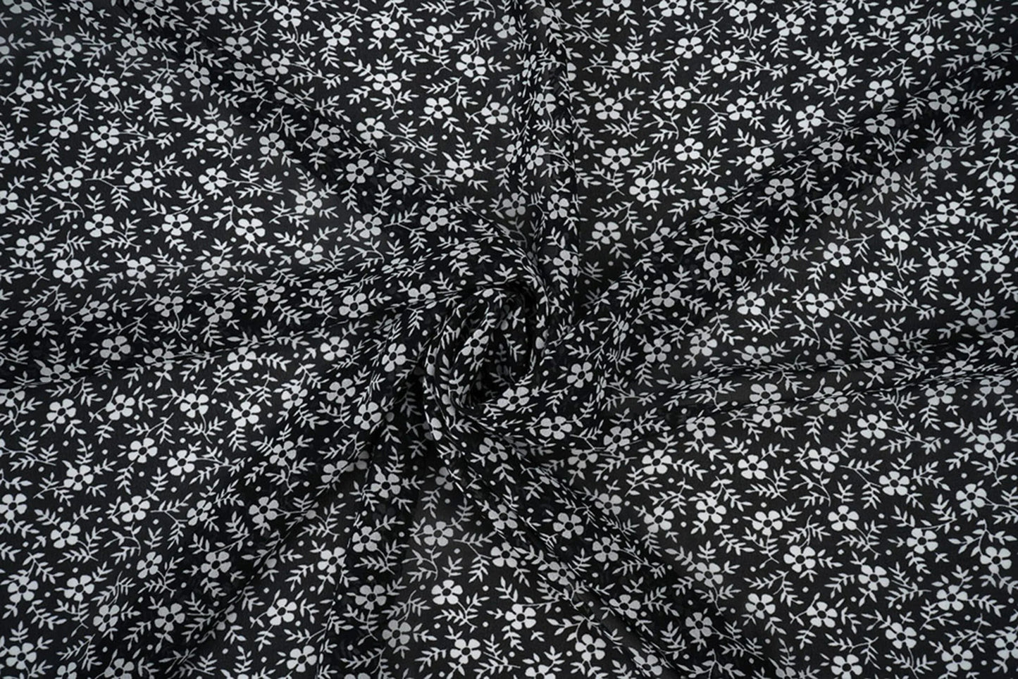 Chiffon - white flowers on a black background | 150 cm | 65 g/m²