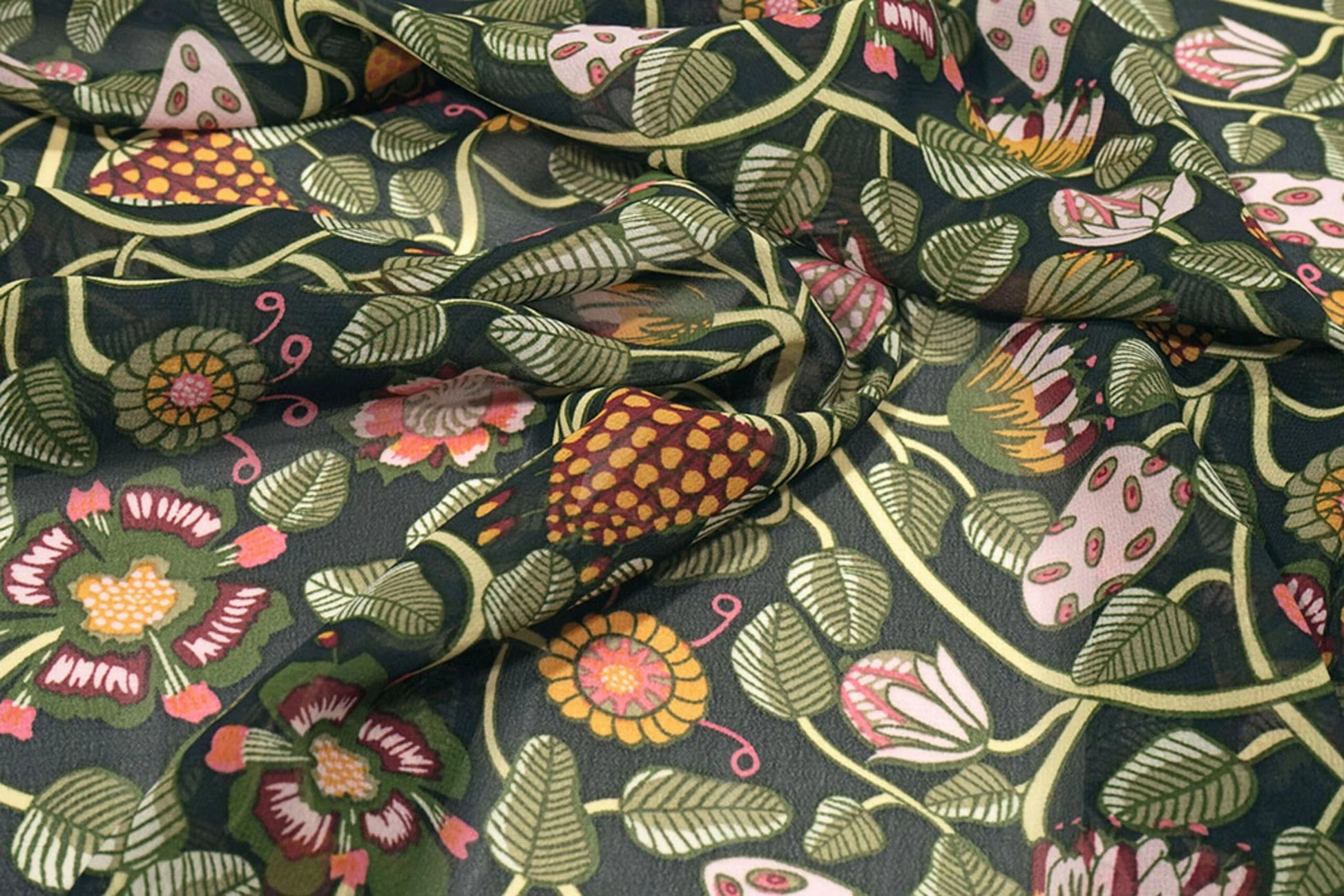Image with Chiffon - flowers with green threads| 150 cm | 65 g/m² – available at Charlotte's Fabrics