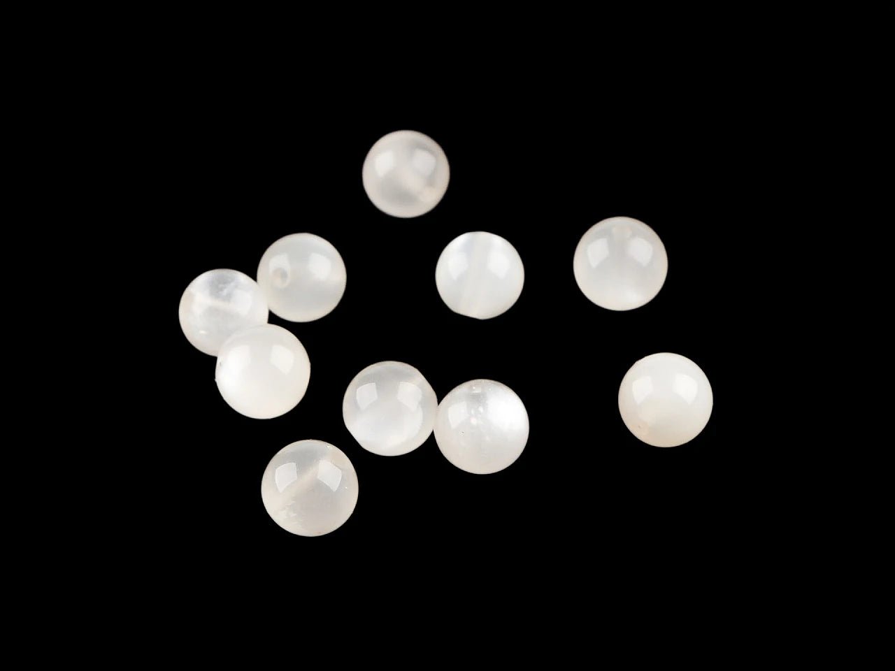 Synthetic moonstone beads Ø6 mm | 10 pcs.