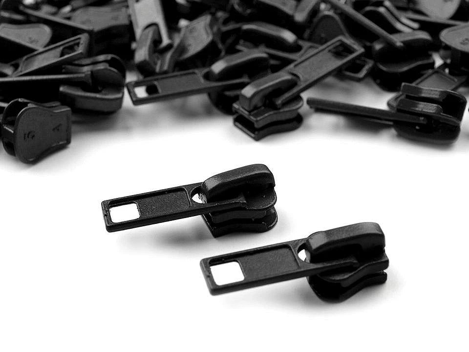 alt
Image with slider, plastic zipper pull for No. 5 | assorted shades – available at Šarlotes audumi