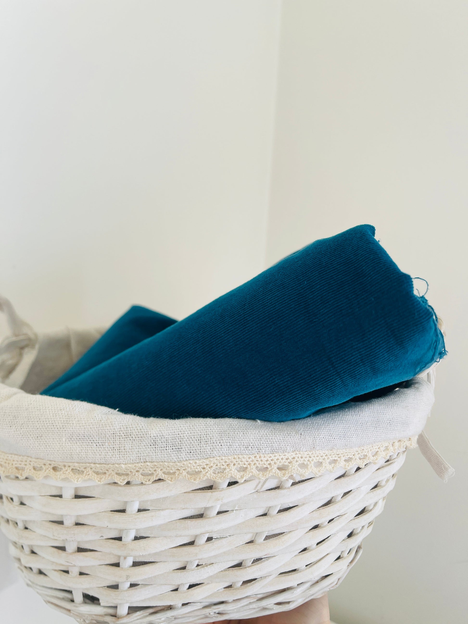 Image of Fine cotton corduroy - petrol 145 g/m² – available at Šarlotes audumi