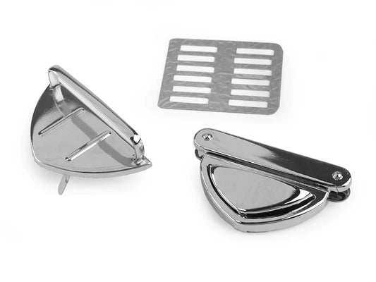 Image of a bag clasp 52 × 35 mm – available at Šarlotes audumi
