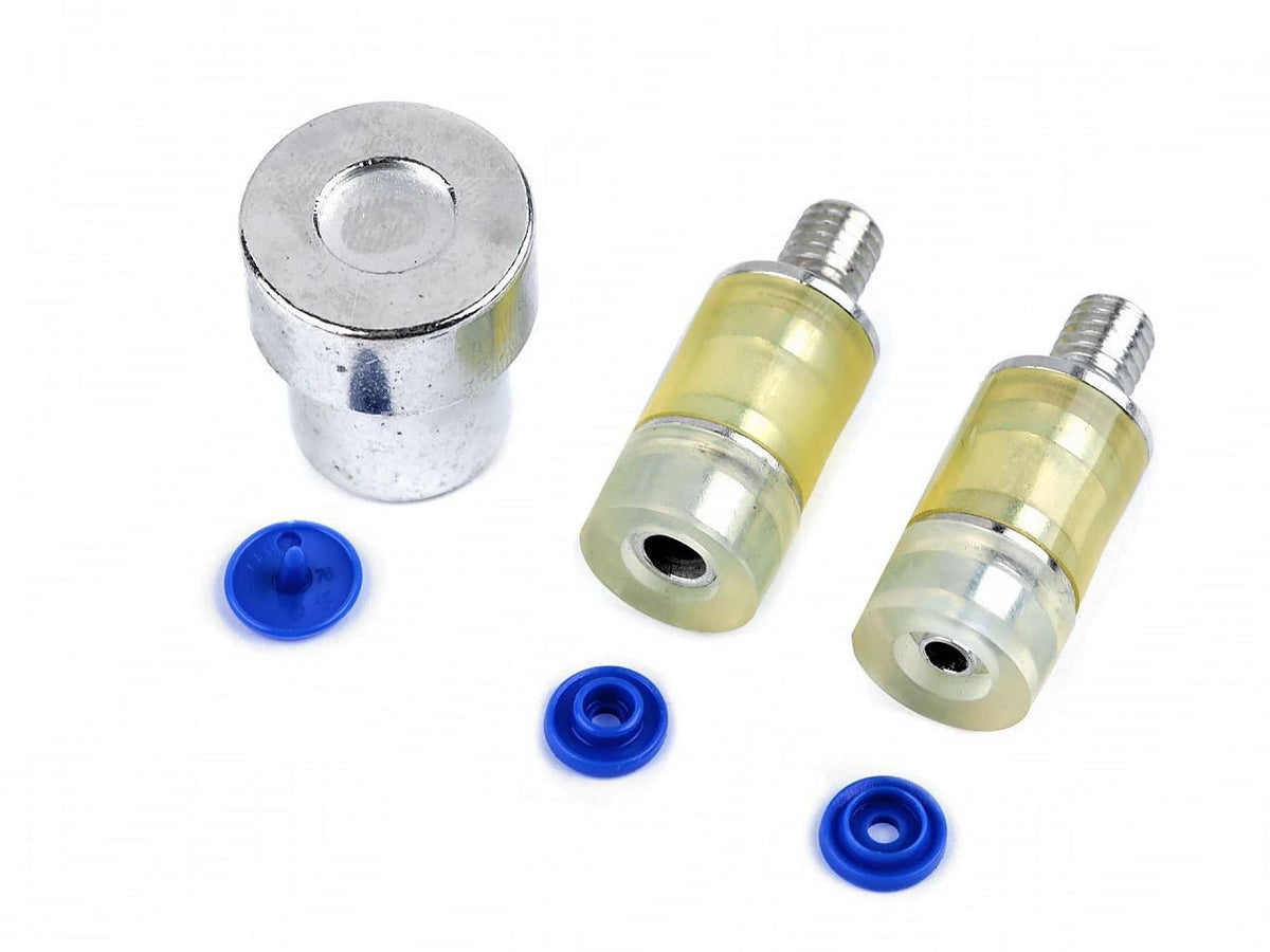 Zdjęcie końcówki do prasy do plastikowych zatrzasków Ø 13 mm – dostępne online w Šarlotes audumi