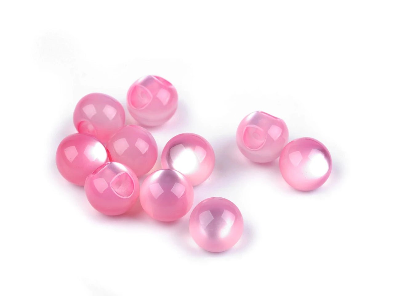 Image with sew-on pearl / “cat’s eye” buttons Ø10 mm – available at Šarlotes audumi