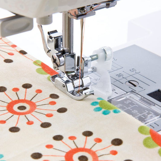 Sewing machine foot - for an invisible seam