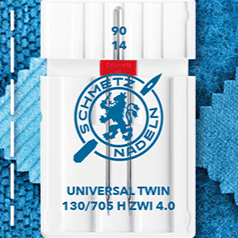 Zdjęcie przedstawia podwójną uniwersalną igłę do maszyny do szycia SCHMETZ UNIVERSAL TWIN ZWI - Nr.4/90 – dostępne w Šarlotes audumi