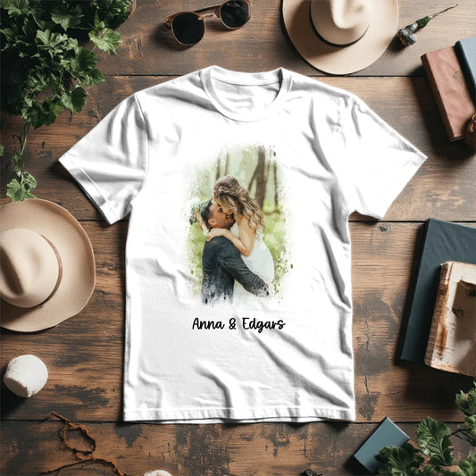 Grafika z nadrukiem na T-shircie z obrazkiem – dostępna w internecie, Šarlotes audumi