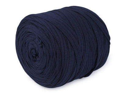 Image with T-shirt | Spaghetti yarn - 700g / 120m – available at Charlotte's Fabrics