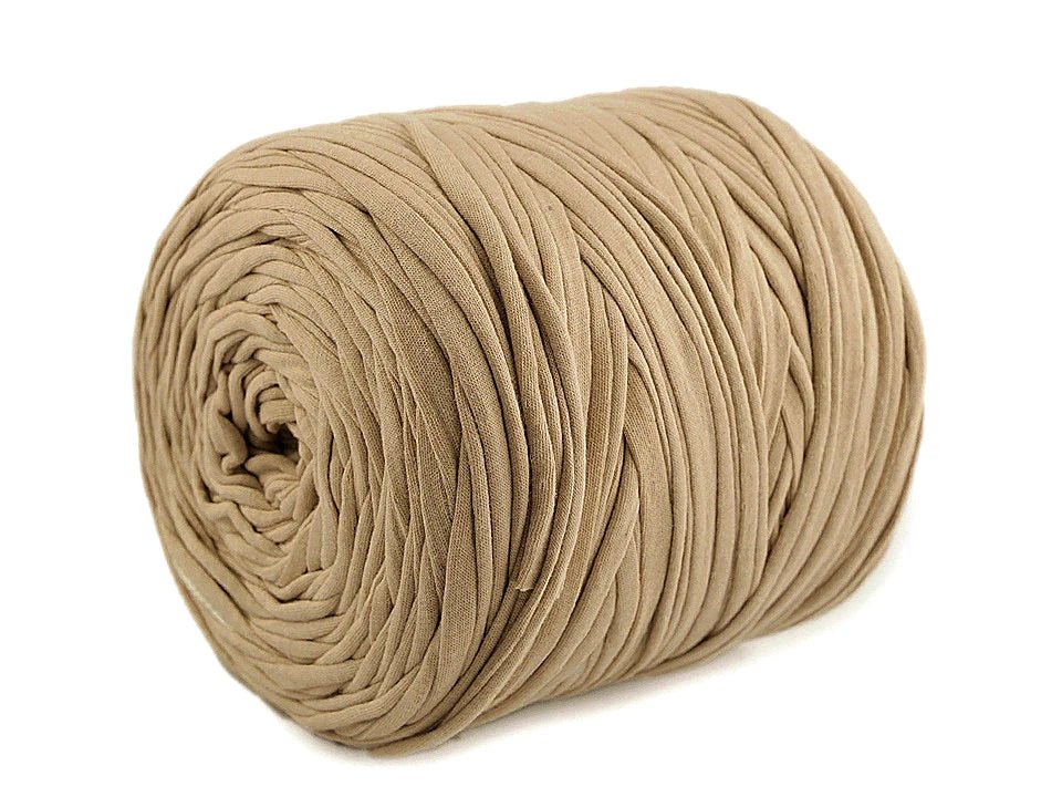 Image with T-shirt | Spaghetti yarn - 700g / 120m – available at Šarlotes audumi