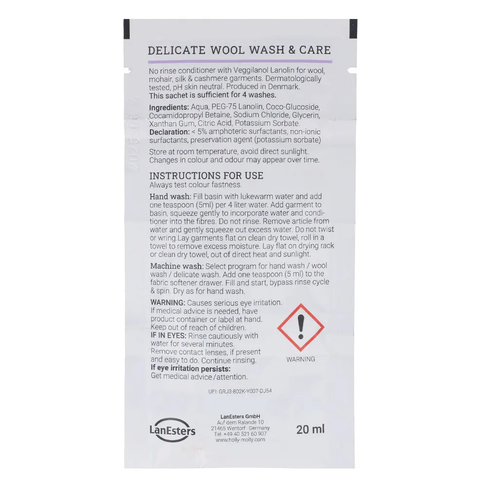 Image of Holly Molly wool detergent – 20 ml – available at Charlotte's Fabrics