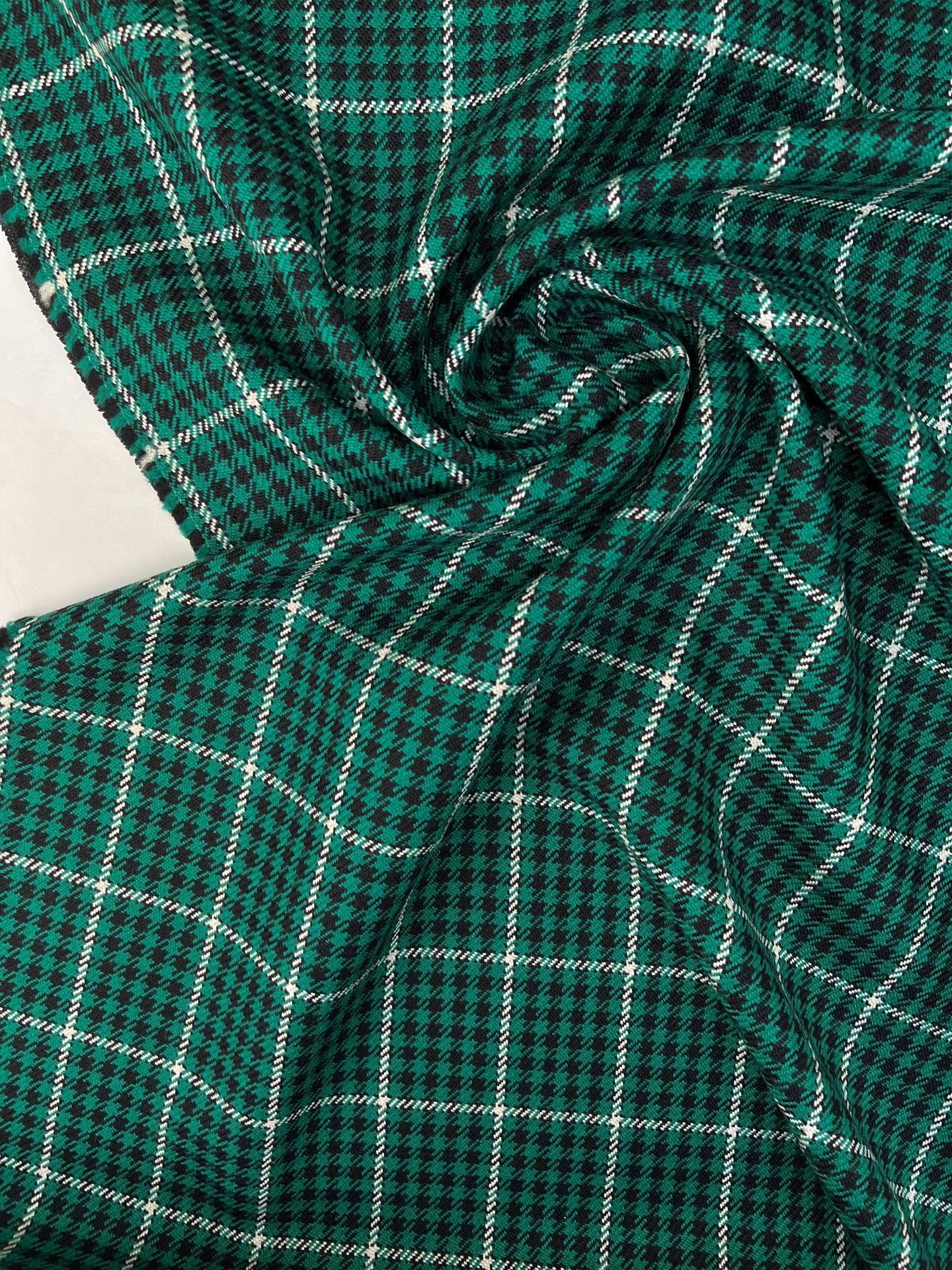 Wool tweed - green checkered 400 g/m²