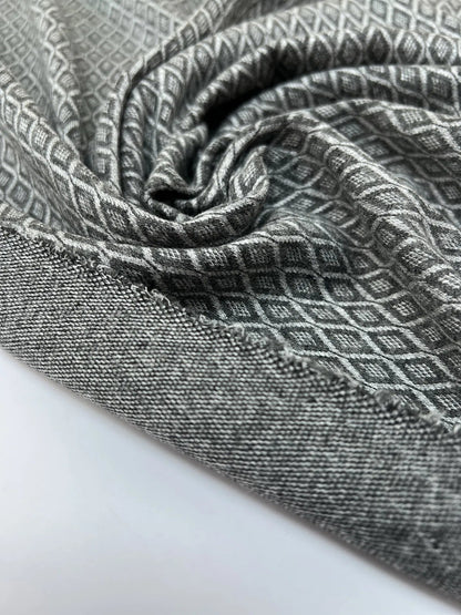 Wool jacquard - geometric pattern 250 g/m²