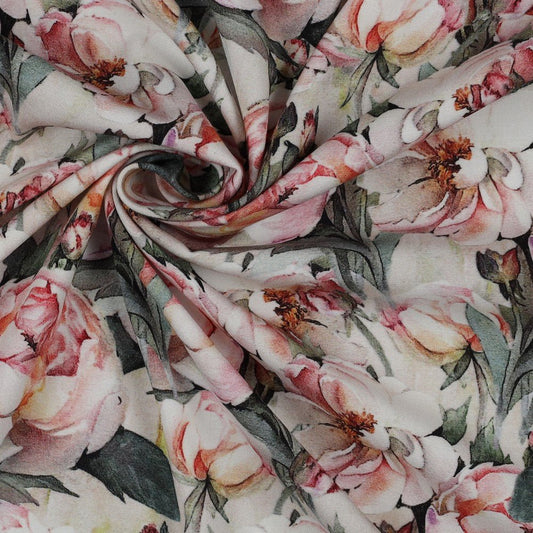 Zdjęcie tkaniny wiskozowej z elastanem – peonie 135 g/m² – dostępne w Šarlotes audumi