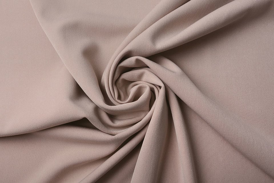 Viscose gabardine with elastane - powder pink 275 g/m²