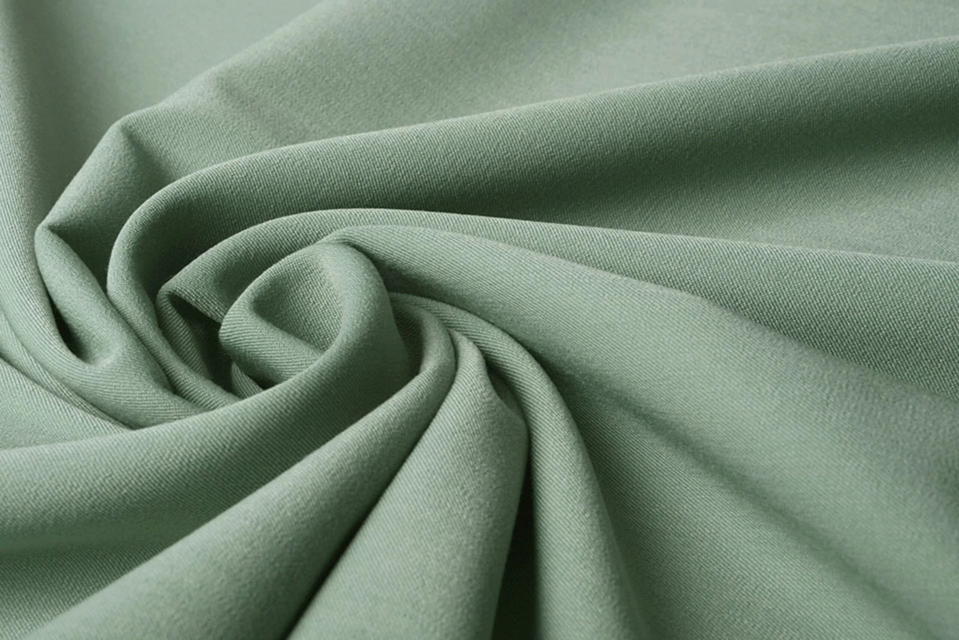 Viscose suiting fabric with elastane - mint 275 g/m²