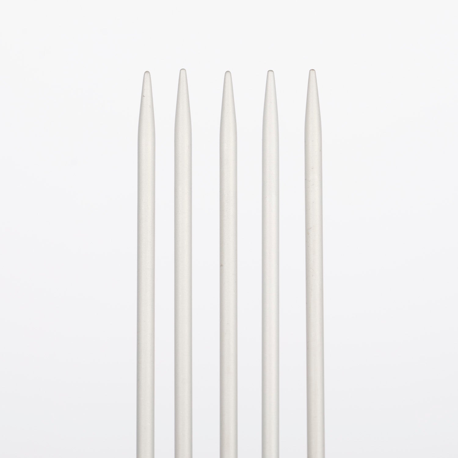 Image with DROPS basic sock knitting needles – aluminum (20 cm) | 2.0 - 5.0 mm – available at Šarlotes audumi